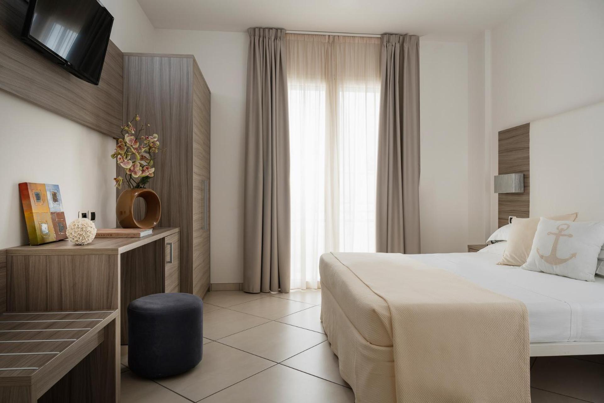Hotel Embassy Riccione Exterior foto
